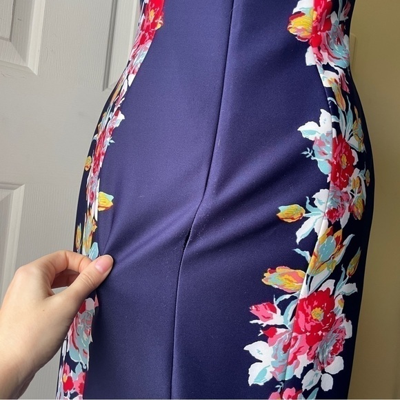 TAHARI Blue and Floral Print Shift Sheath Dress size 2 - Picture 7 of 10